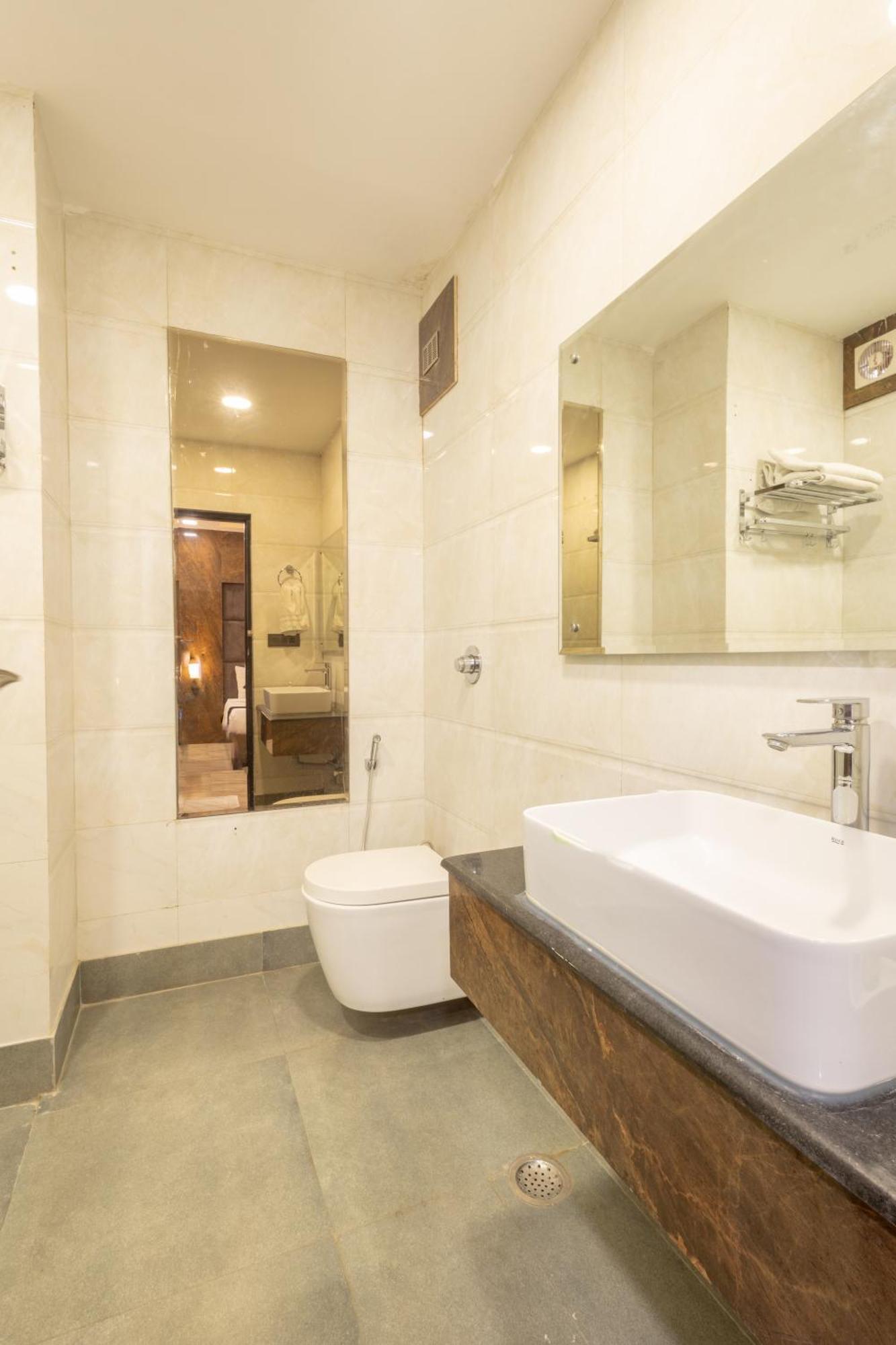 Hotel Cosmo Near Blk Hospital Karol Bagh Delhi  Extérieur photo
