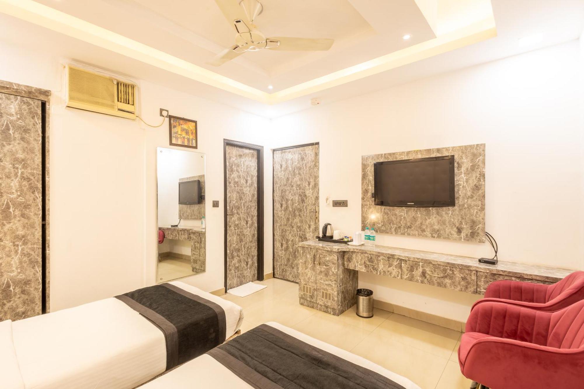 Hotel Cosmo Near Blk Hospital Karol Bagh Delhi  Extérieur photo
