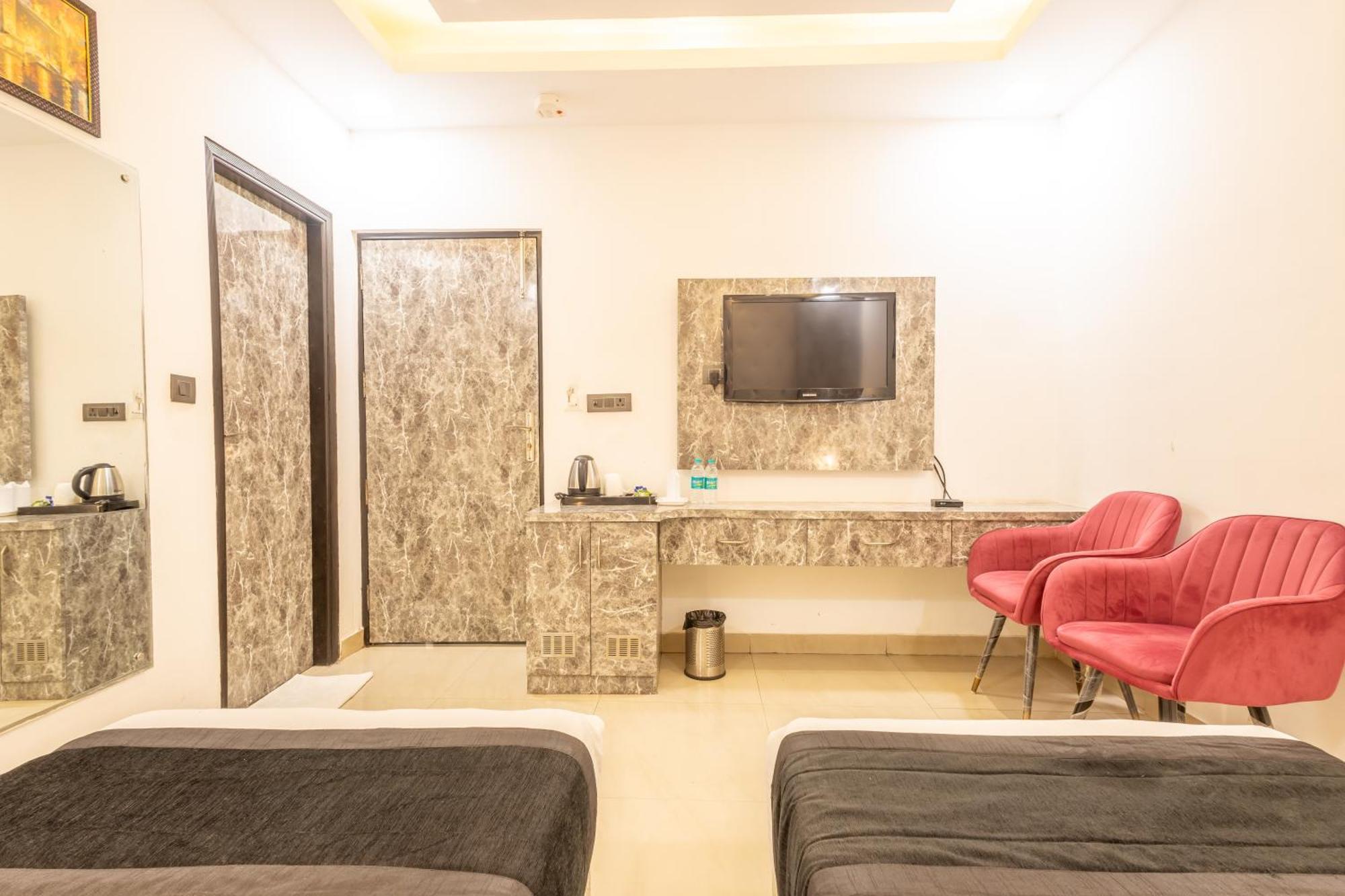 Hotel Cosmo Near Blk Hospital Karol Bagh Delhi  Extérieur photo
